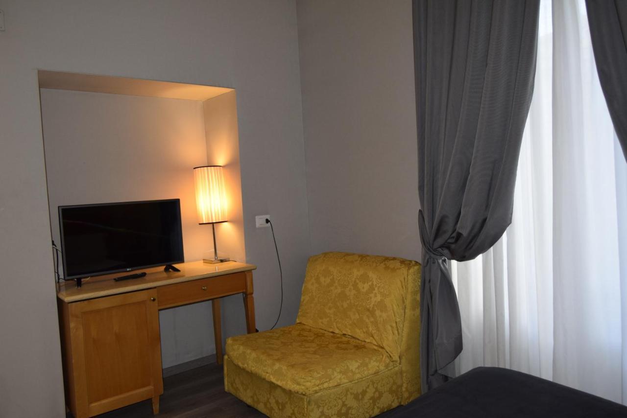 רומא Hotel Dei Quiriti מראה חיצוני תמונה