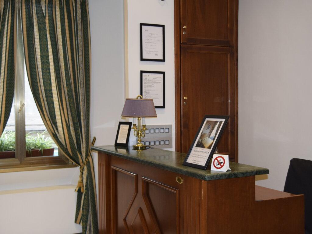 רומא Hotel Dei Quiriti מראה חיצוני תמונה