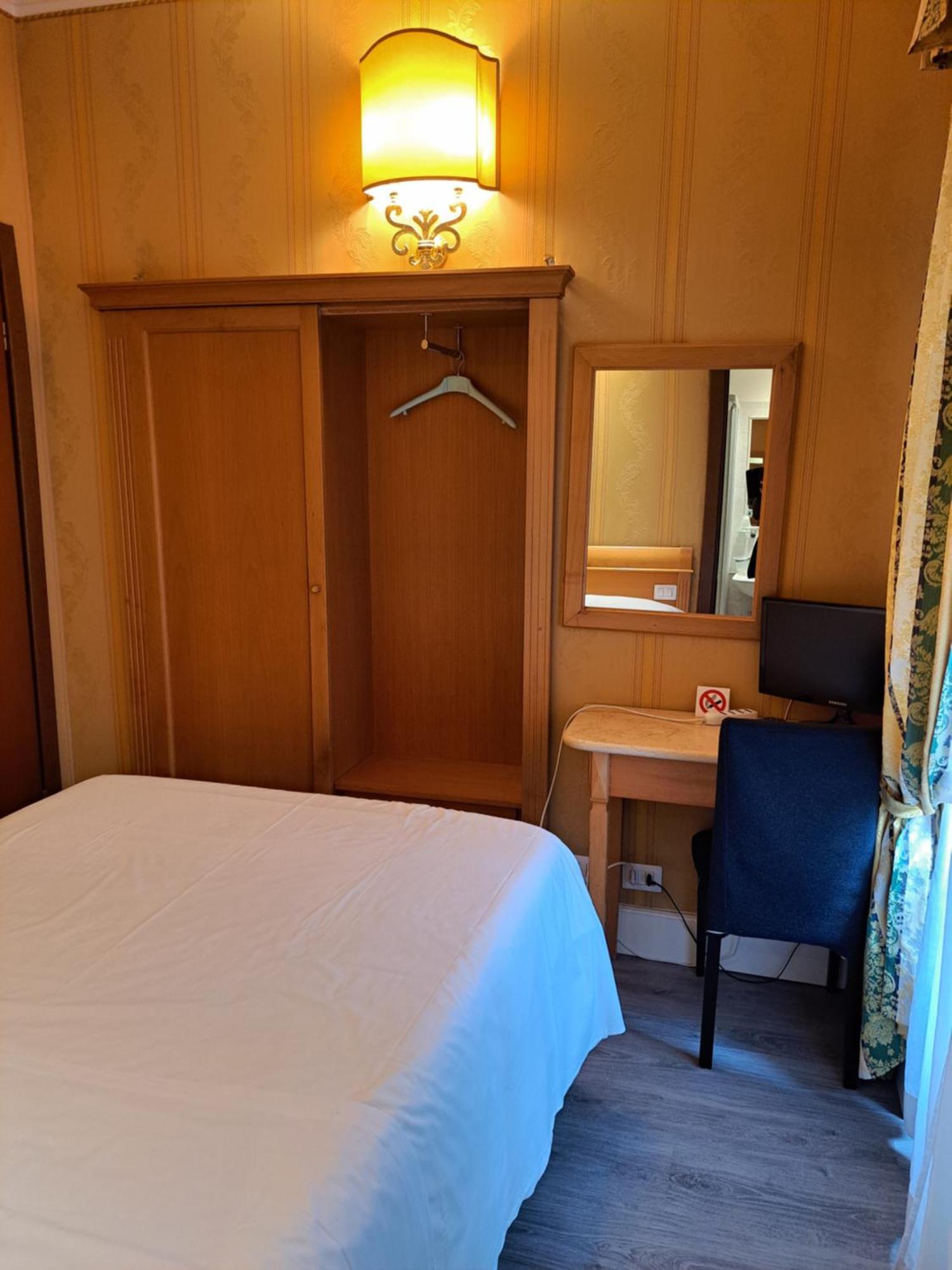 רומא Hotel Dei Quiriti מראה חיצוני תמונה