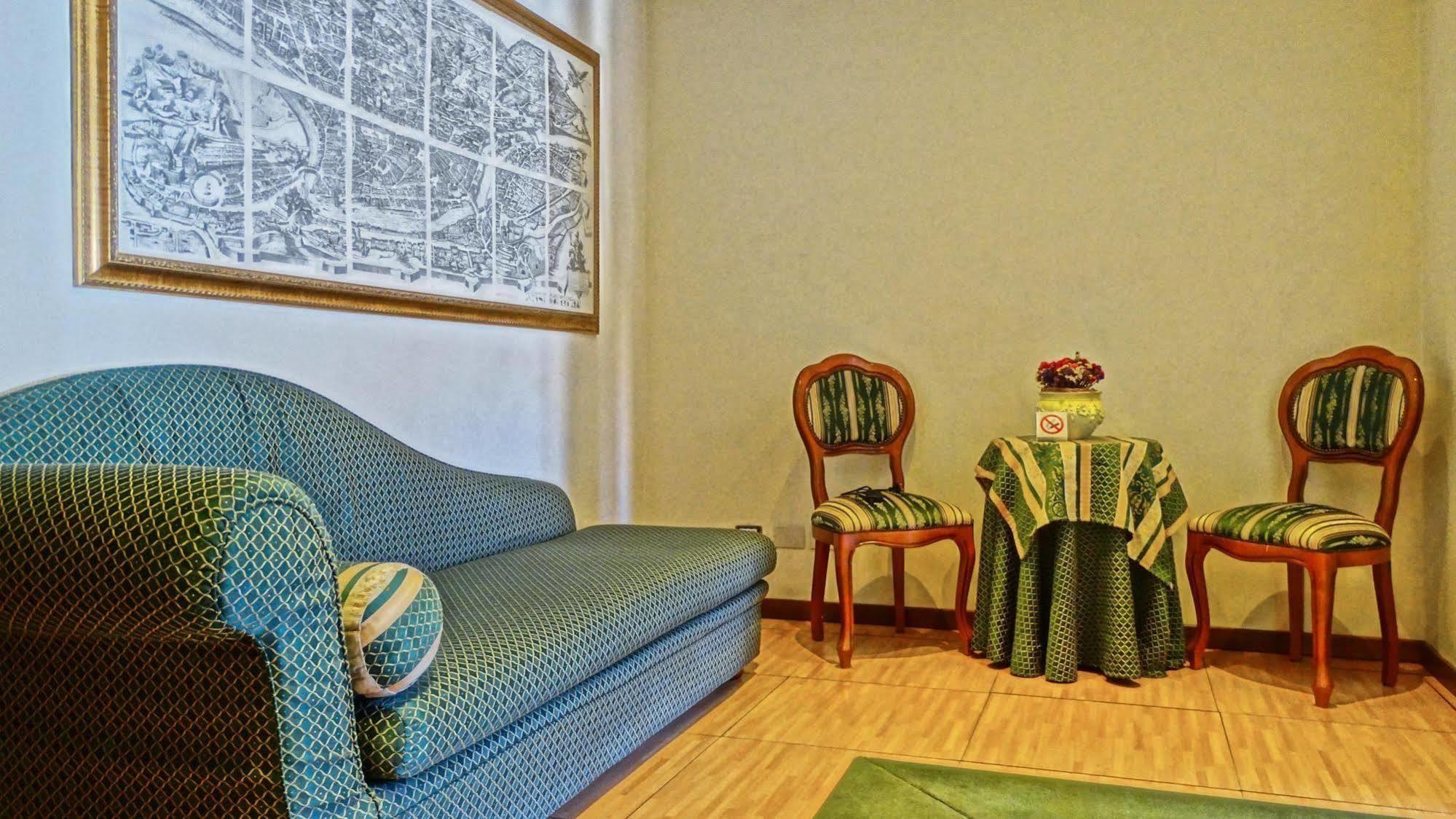 רומא Hotel Dei Quiriti מראה חיצוני תמונה